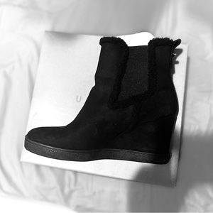 Wedge boots